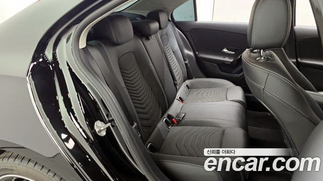 Mercedes-Benz A-Class 2020 — Şəkil 12/20