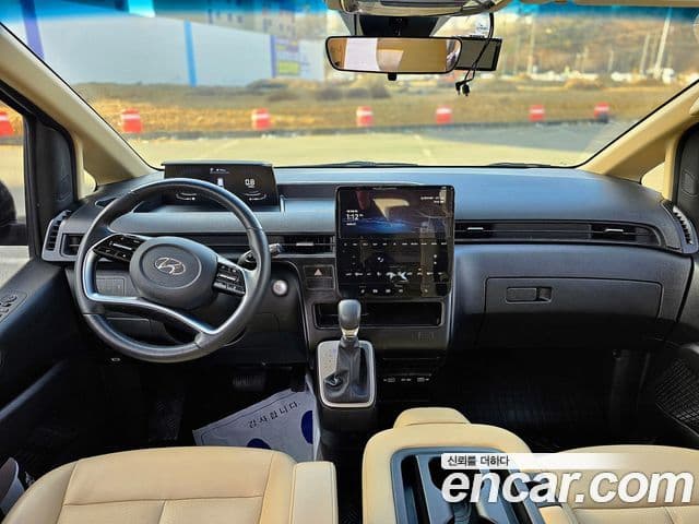 Hyundai Staria 2023 — Şəkil 6/20