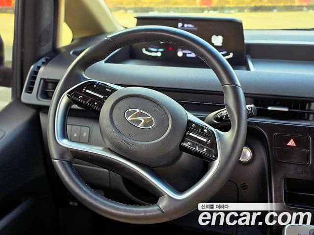 Hyundai Staria 2023 — Şəkil 9/20
