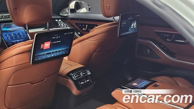 Mercedes-Benz S-Class 2022 — ფოტო 18/20