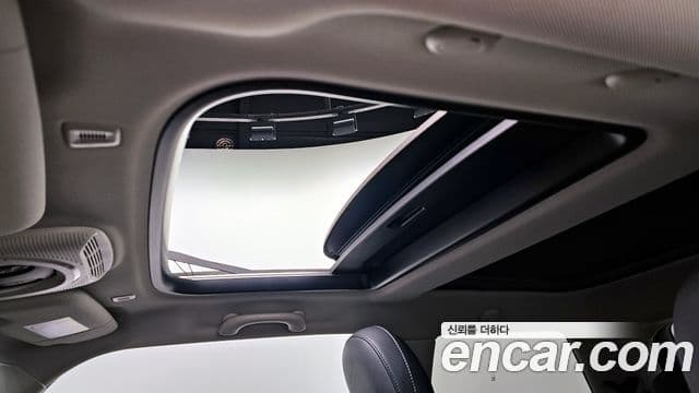 Mini Cooper S 2022 — фото 17 из 20