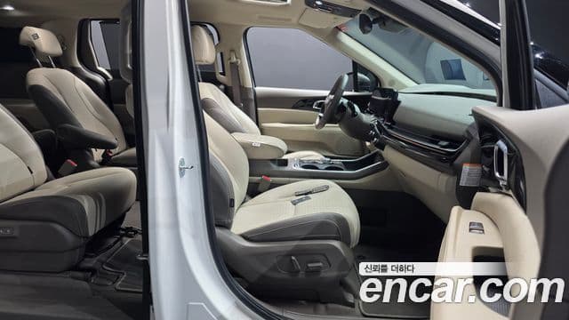 Kia Carnival 2025 — ფოტო 10/20