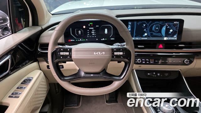 Kia Carnival 2025 — ფოტო 13/20