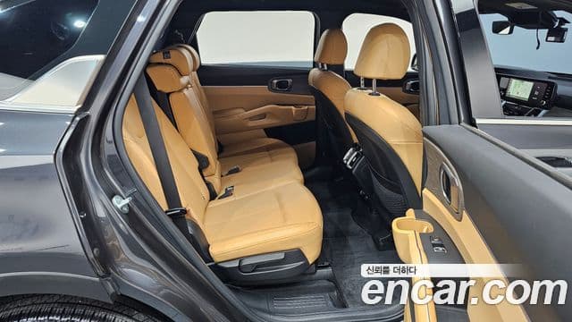 Kia Sorento 2023 — Şəkil 12/20