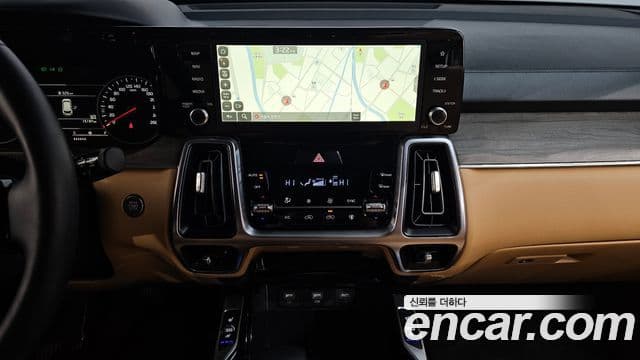 Kia Sorento 2023 — Şəkil 14/20