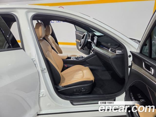 Kia K5 2023 — Şəkil 16/20