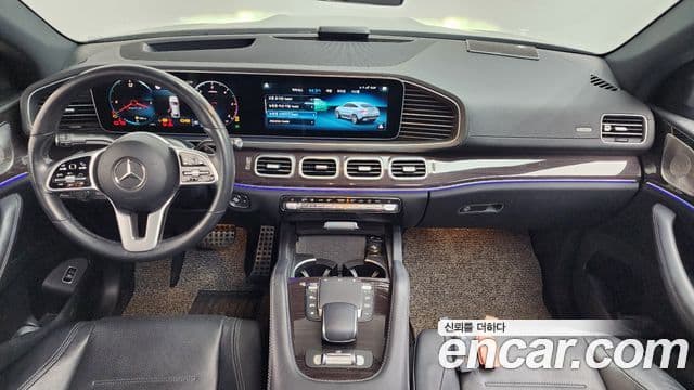 Mercedes-Benz GLE-Class 2021 — ფოტო 3/20