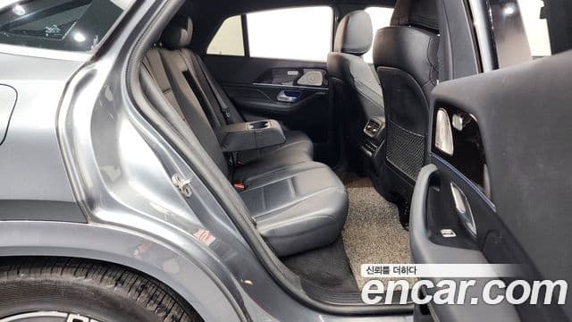 Mercedes-Benz GLE-Class 2021 — ფოტო 1/20