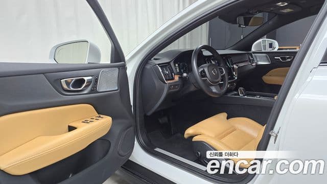 Volvo V60 Cross Country 2021 — Şəkil 3/20