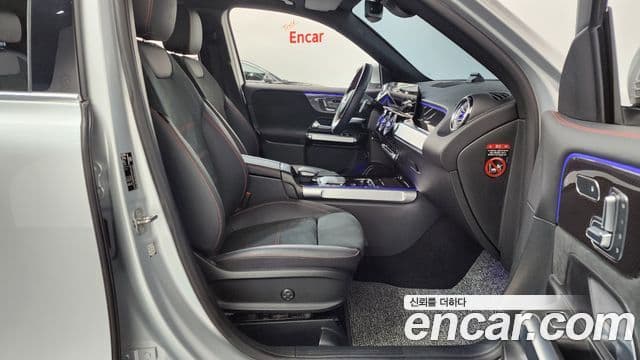 Mercedes-Benz GLB-Class 2023 — ფოტო 11/20