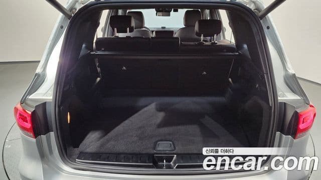 Mercedes-Benz GLB-Class 2023 — фото 20 из 20