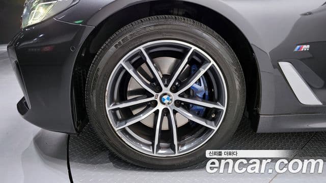 BMW 5 Series 2021 — Şəkil 5/20