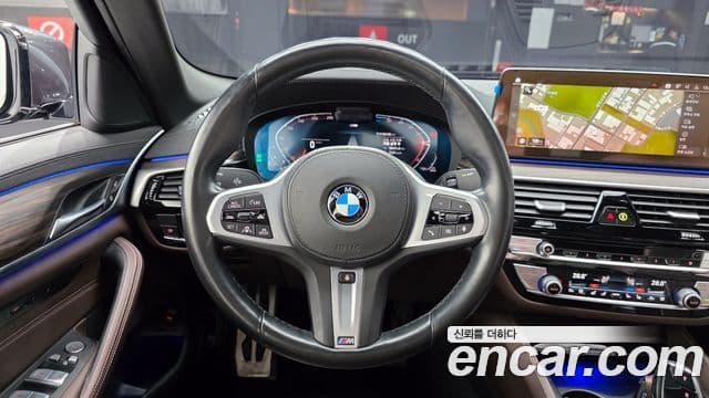BMW 5 Series 2021 — Şəkil 13/20