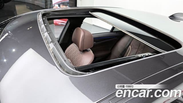 BMW 5 Series 2021 — Şəkil 18/20