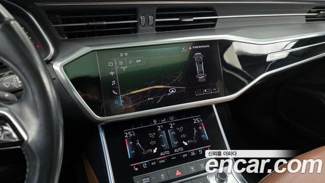 Audi A6 2020 — ფოტო 14/20