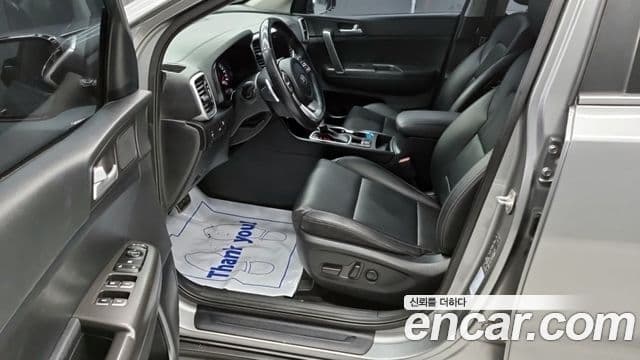 Kia Sportage The Bold 2021 — Фото 8/20