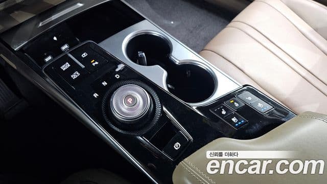 Kia K8 2021 — Şəkil 7/20