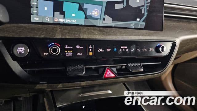 Kia K8 2021 — Şəkil 18/20