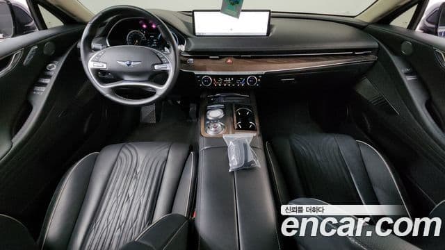 Genesis Electrified G80 2020 — ფოტო 7/20