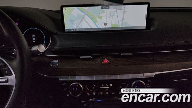 Genesis Electrified G80 2020 — ფოტო 14/20