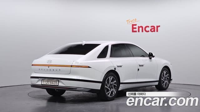 Hyundai Grandeur 2023 — ფოტო 2/20