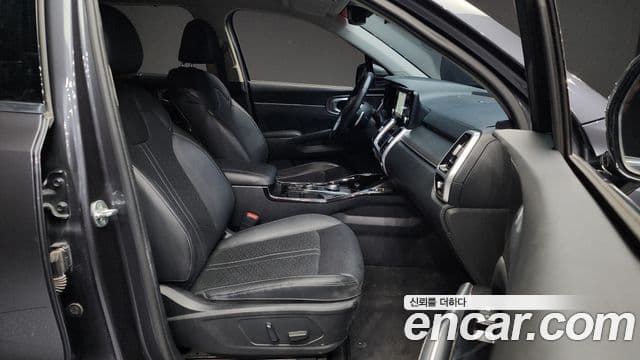 Kia Sorento 2021 — Фото 11/20