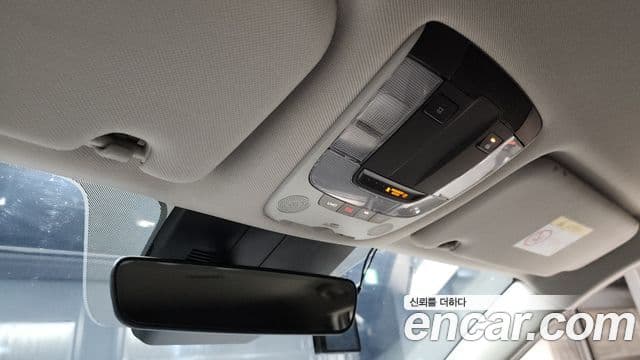 Kia Sorento 2021 — Фото 18/20