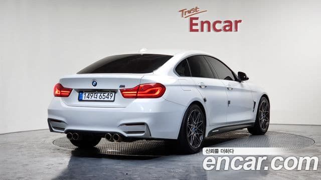 BMW 4 Series 2018 — Фото 2/20