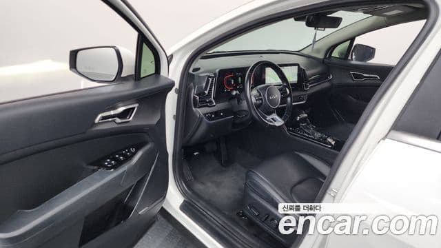 Kia Sportage 2021 — Фото 10/20