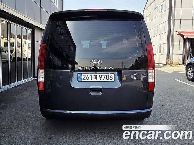 Hyundai Staria 2021 — Photo 12/20