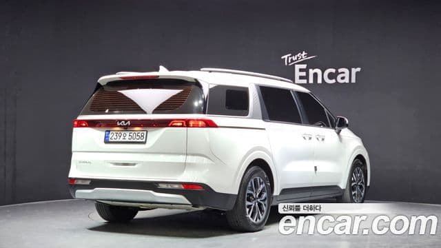 Kia Carnival 2022 — Фото 2/20