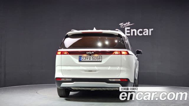 Kia Carnival 2022 — Фото 4/20