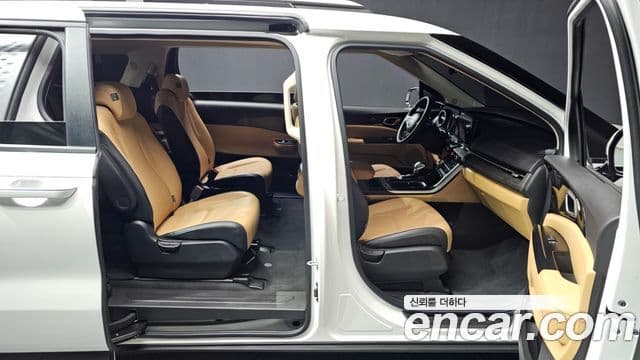 Kia Carnival 2022 — Фото 11/20