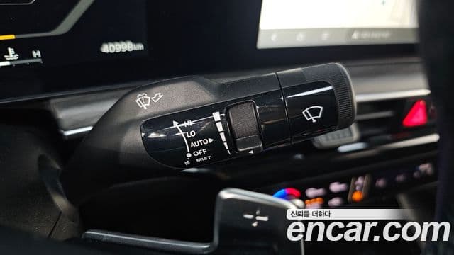 Kia K5 2023 — ფოტო 15/20