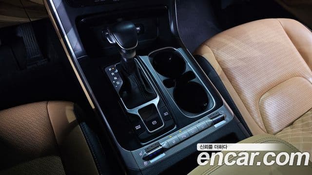Kia Carnival 2021 — Şəkil 9/20