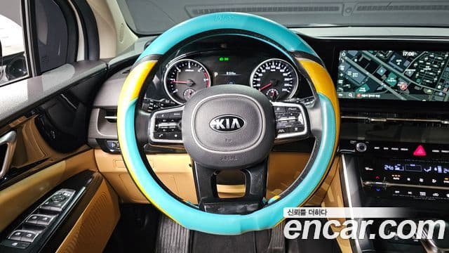 Kia Carnival 2021 — Şəkil 13/20