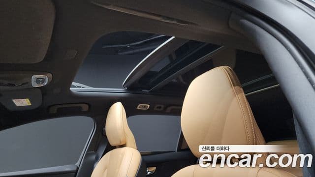 Volvo V60 Cross Country 2021 — Photo 8/20