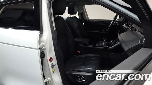 Land Rover Range Rover Evoque 2021 — ფოტო 10/20