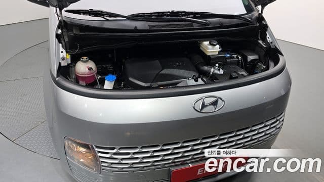 Hyundai Staria 2023 — ფოტო 6/20
