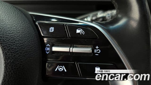 Hyundai Staria 2023 — ფოტო 17/20