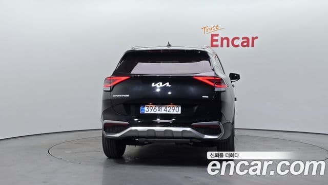 Kia Sportage 2021 — ფოტო 4/20