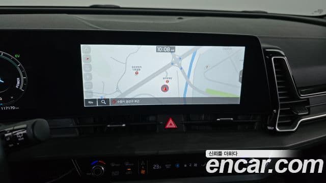 Kia Sportage 2021 — ფოტო 14/20