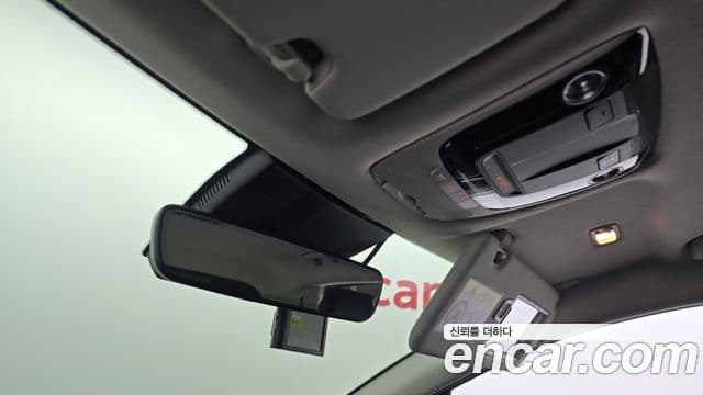 Kia Sportage 2021 — ფოტო 17/20