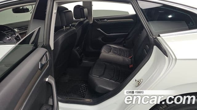 Volkswagen Arteon 2019 — ფოტო 12/20