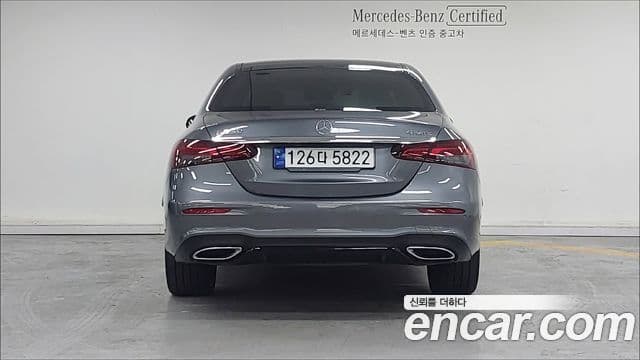 Mercedes-Benz E-Class 2022 — Фото 3/17