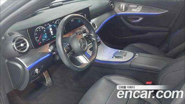 Mercedes-Benz E-Class 2022 — Фото 14/17