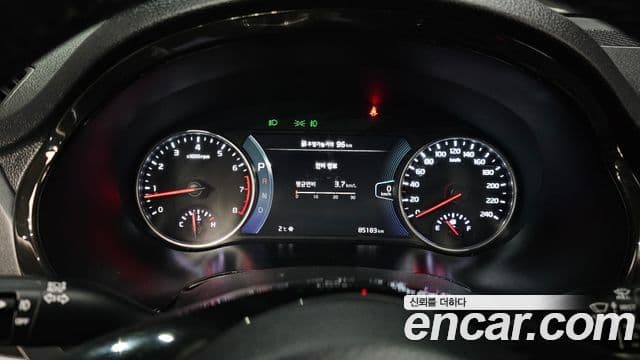 Kia Seltos 2021 — Şəkil 8/20