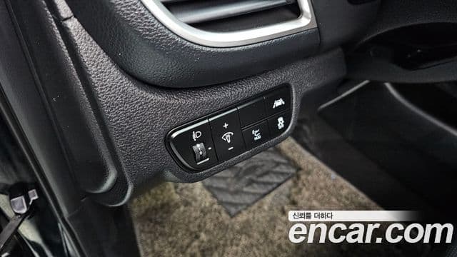 Kia Seltos 2021 — Şəkil 16/20