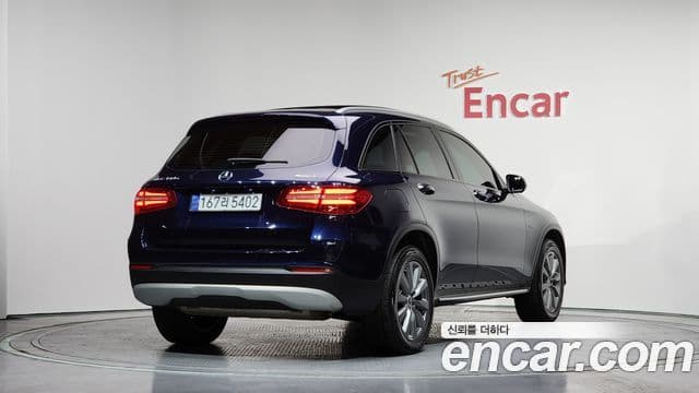 Mercedes-Benz GLC-Class 2018 — ფოტო 2/20