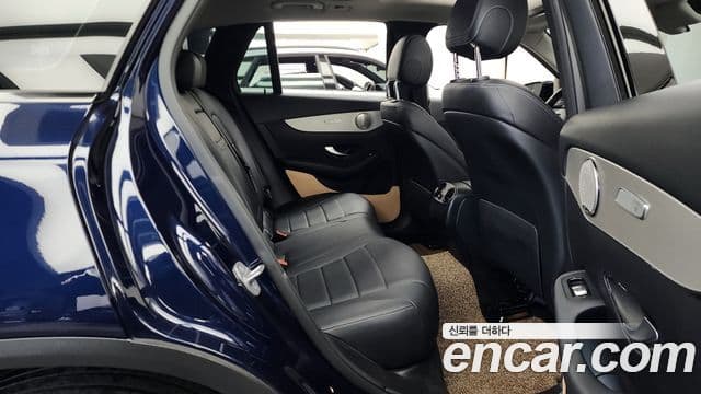 Mercedes-Benz GLC-Class 2018 — ფოტო 12/20